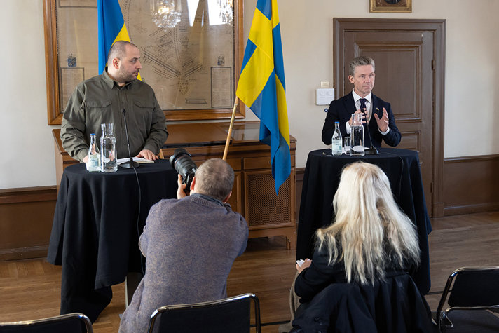 Rumstem Umerov and Pål Jonson at the press conference.