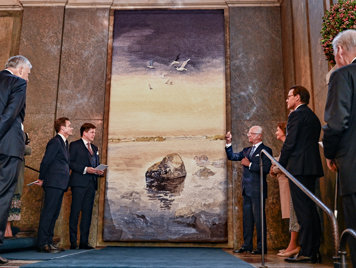 King receives gift from Riksdag and Government marking 50 years on the throne.