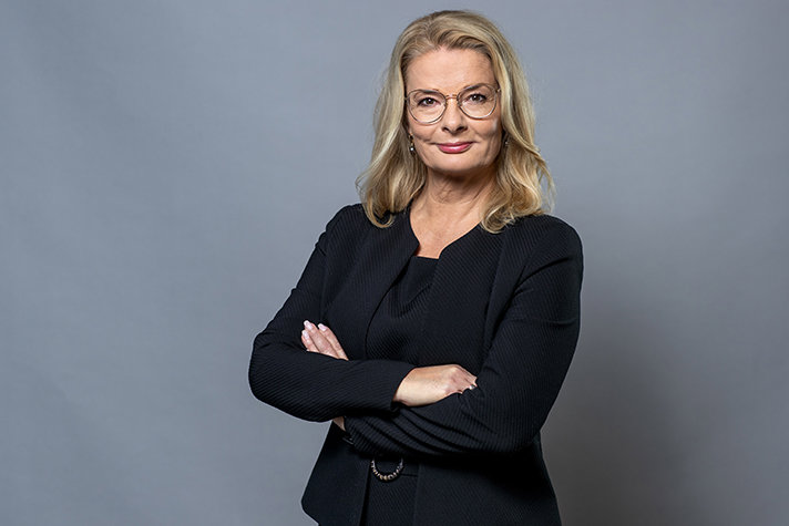 Lotta Edholm, Minister for Schools